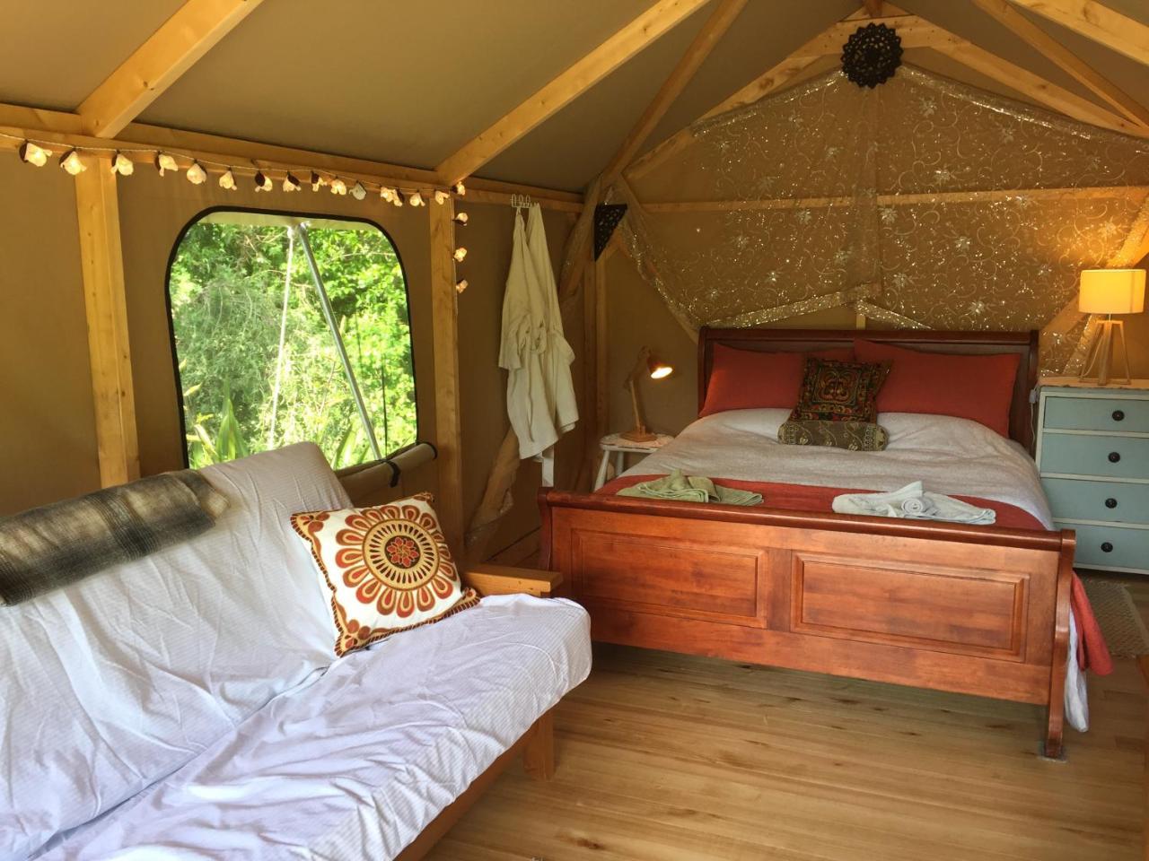Hotel Omarama Oasis - Permaculture Glamping Pohara Zewnętrze zdjęcie