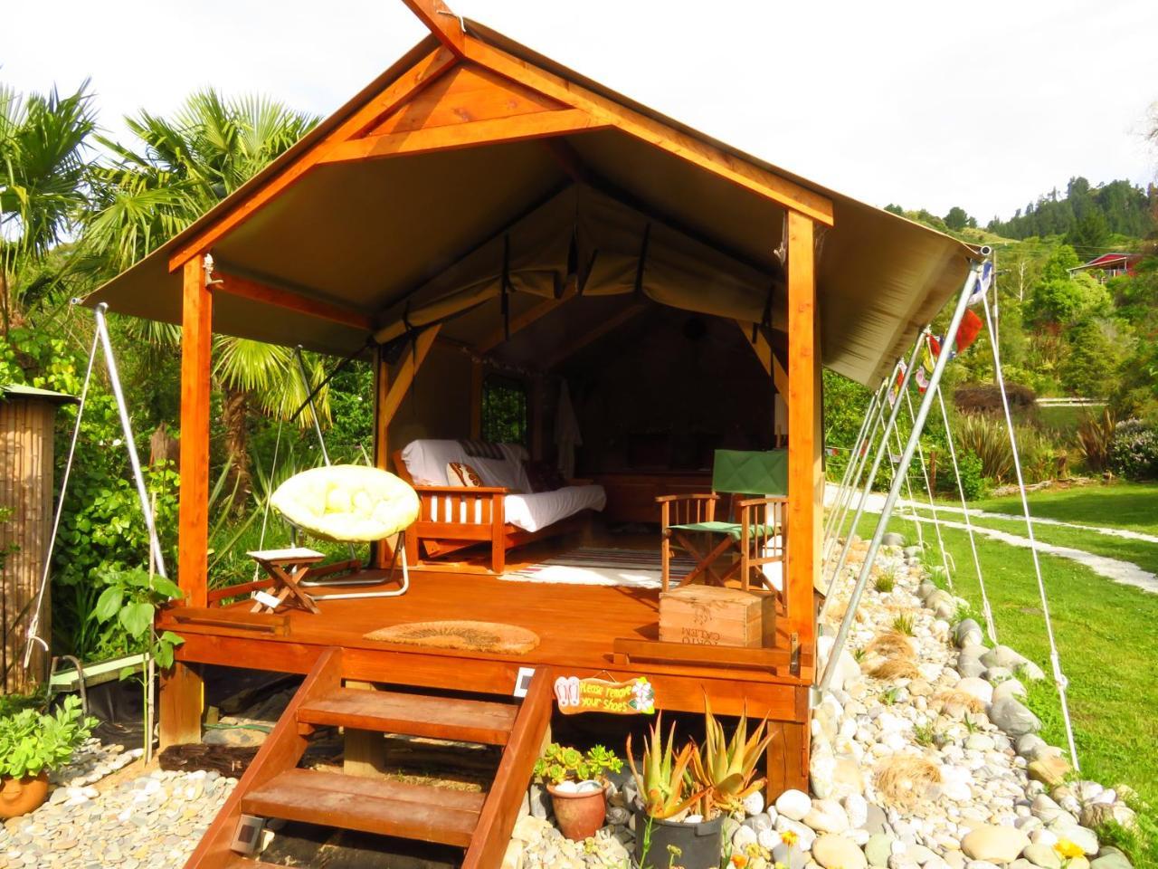 Hotel Omarama Oasis - Permaculture Glamping Pohara Zewnętrze zdjęcie