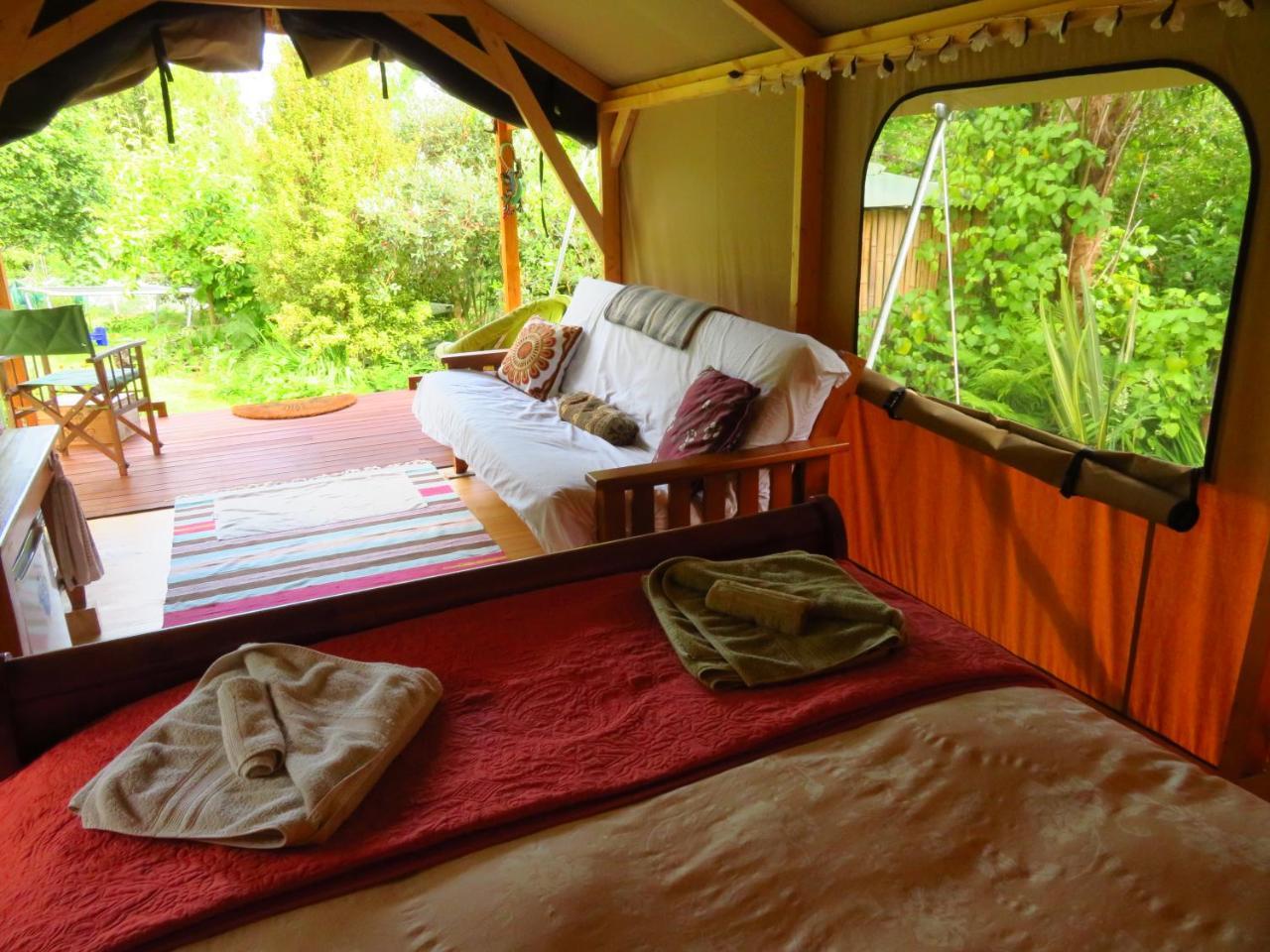 Hotel Omarama Oasis - Permaculture Glamping Pohara Zewnętrze zdjęcie