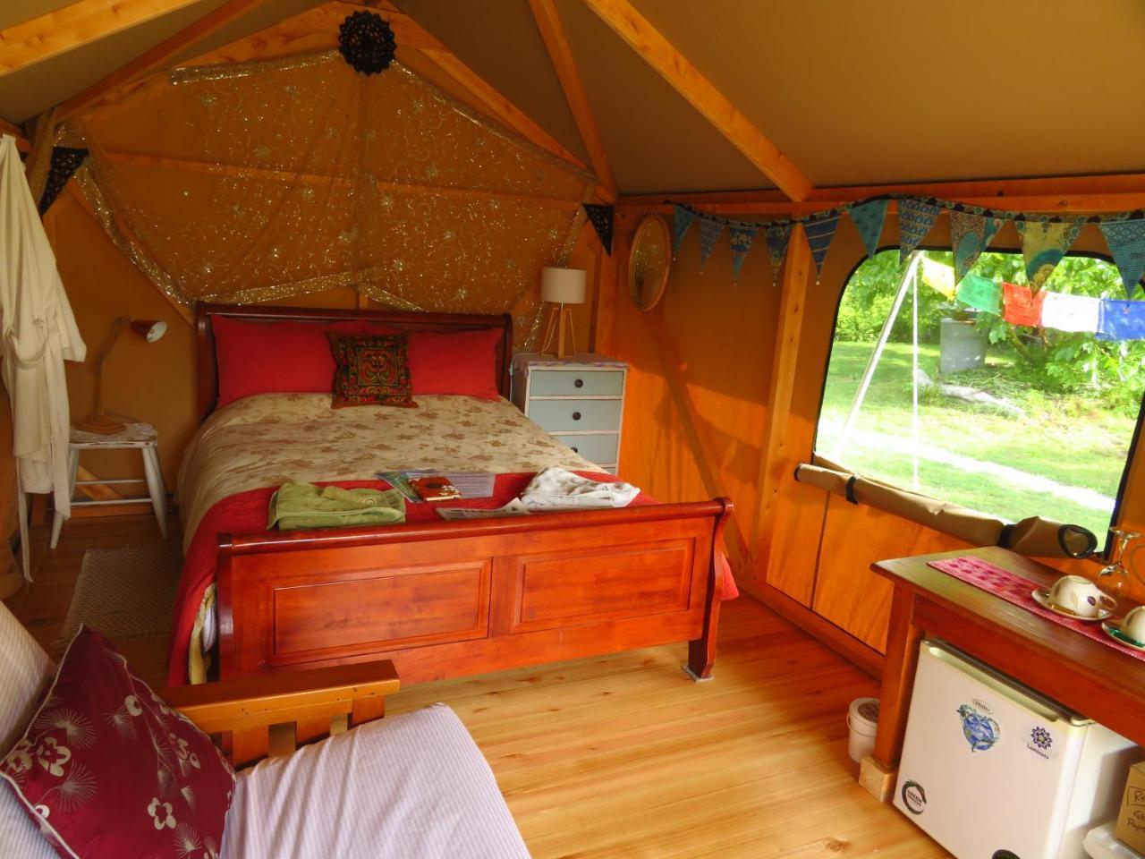Hotel Omarama Oasis - Permaculture Glamping Pohara Zewnętrze zdjęcie