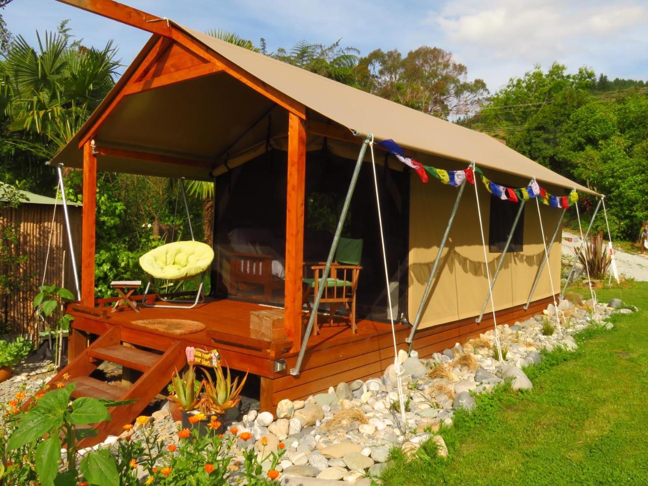 Hotel Omarama Oasis - Permaculture Glamping Pohara Zewnętrze zdjęcie